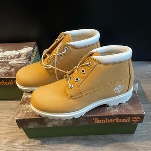 Timberland Boots. Size 8. Tan & White. Minimal Wear.